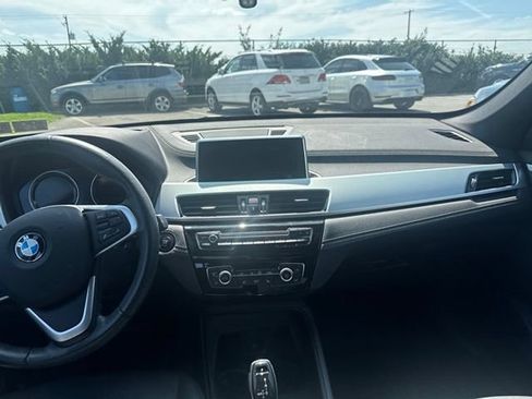 Used 2020 BMW X1 xDrive28i w/ Premium Package AWD/4WD image 19