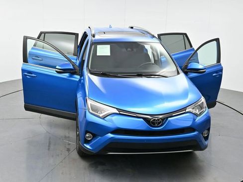 Used 2018 Toyota RAV4 XLE w/ Plus Extra Value Package image 45