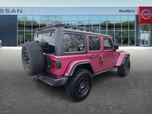 Used 2021 Jeep Wrangler Unlimited Rubicon w/ Xtreme Recon 35" Tire Package image 5