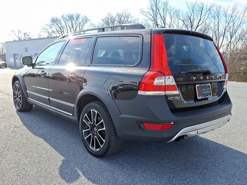 Used 2016 Volvo XC70 T5 Platinum w/ Climate Package image 5