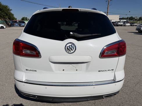 Used 2017 Buick Enclave Leather FWD image 6