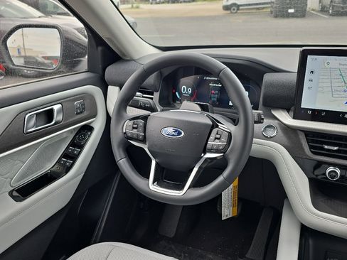 New 2026 Ford Explorer Platinum AWD/4WD image 15