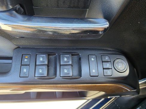 Used 2018 Chevrolet Silverado 1500 LTZ w/ Texas Edition image 36