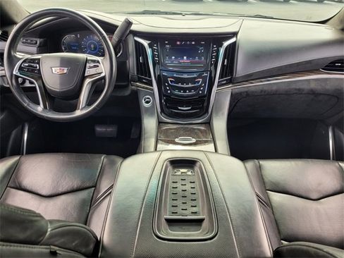 Used 2016 Cadillac Escalade Platinum image 15