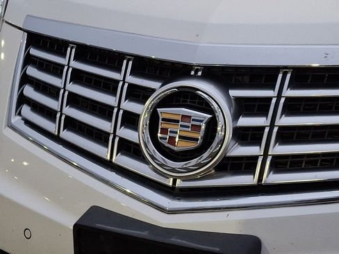 Used 2015 Cadillac SRX Luxury w/ Driver Awareness Package AWD/4WD image 8