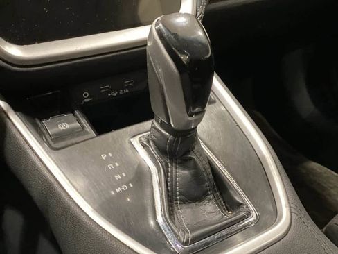 Used 2022 Subaru Outback Premium image 21