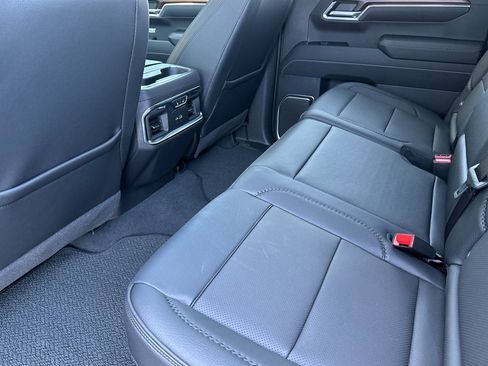 Used 2025 GMC Sierra 1500 Elevation w/ Elevation Premium Package image 12