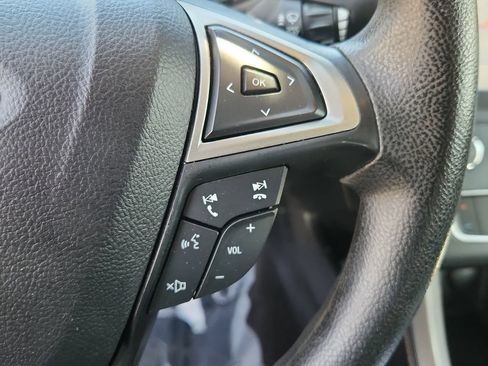 Used 2020 Ford Fusion SE FWD image 22