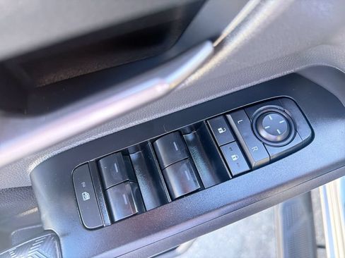 Used 2025 Toyota Tacoma TRD Sport AWD/4WD image 15