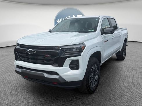 Certified 2023 Chevrolet Colorado Z71 w/ Z71 Convenience Package 2 AWD/4WD image 8