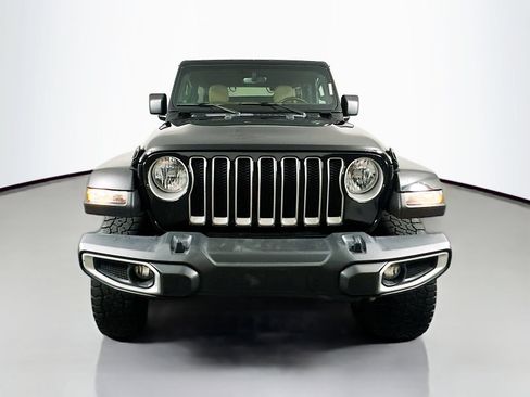 Used 2021 Jeep Wrangler Unlimited Sahara w/ Dual Top Group AWD/4WD image 2