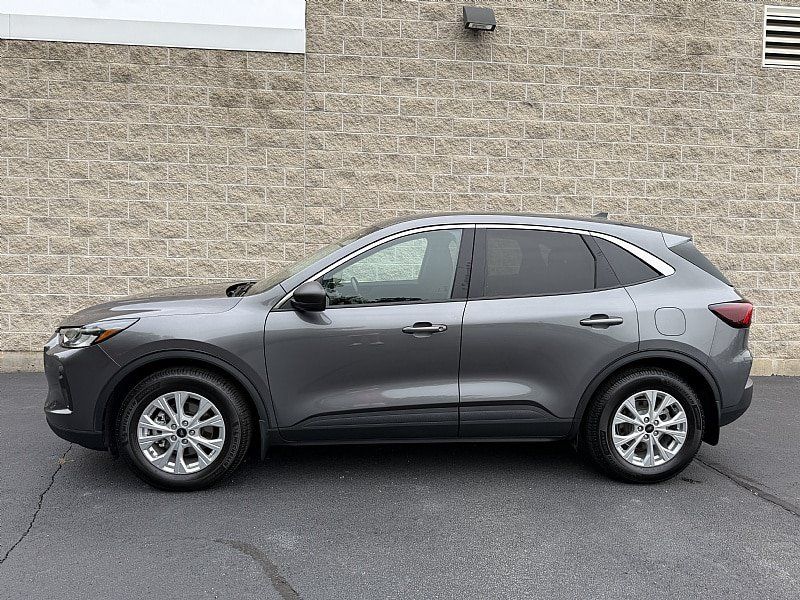 Used 2024 Ford Escape Active FWD image 5