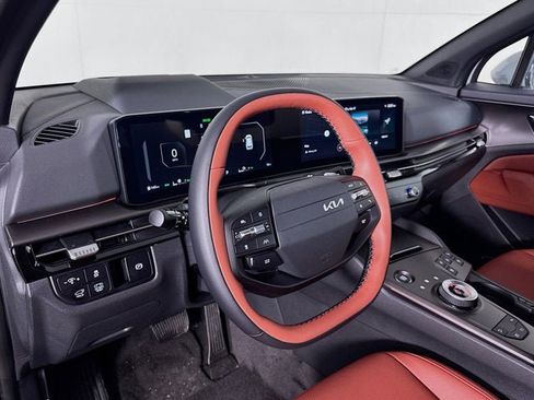 New 2026 Kia Sportage SX Prestige AWD/4WD image 11