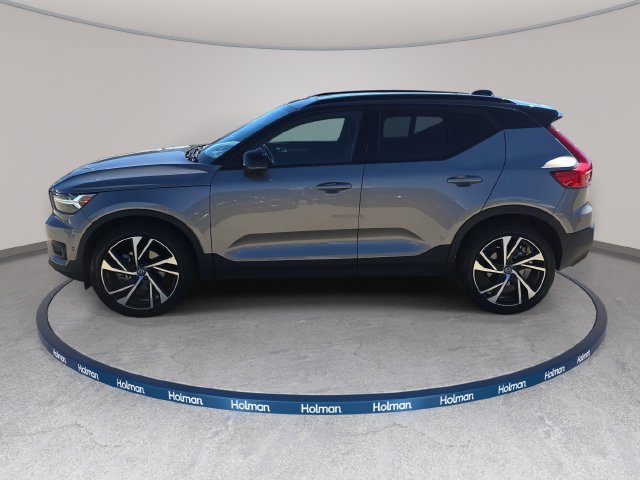 Used 2022 Volvo XC40 T5 R-Design w/ Advanced Package AWD/4WD image 9