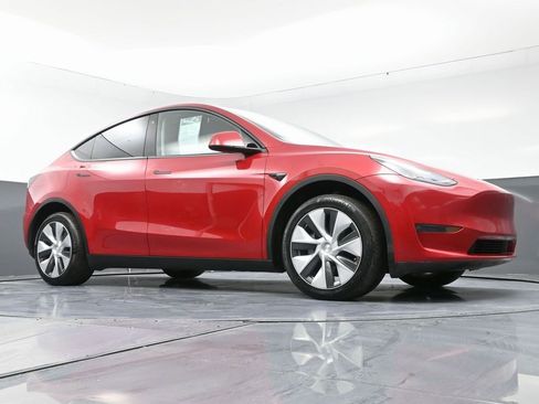 Used 2023 Tesla Model Y Long Range image 52