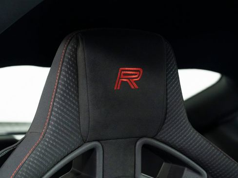 Used 2016 Ford Mustang Shelby GT350R w/ GT350R Equipment Group 920A RWD image 44