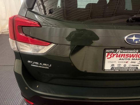 Certified 2023 Subaru Forester Premium image 17