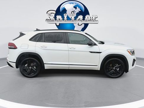 New 2026 Volkswagen Atlas Cross Sport SEL R-Line image 5