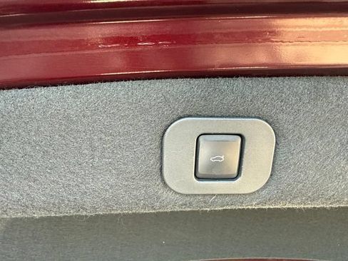 Used 2017 Lincoln Continental Select FWD image 43