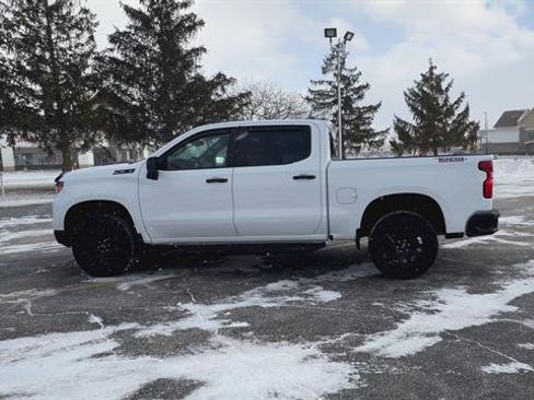 Used 2023 Chevrolet Silverado 1500 Custom Trail Boss w/ LPO, Dark Essentials Package image 6