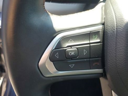 Certified 2022 Jeep Compass Limited image 8