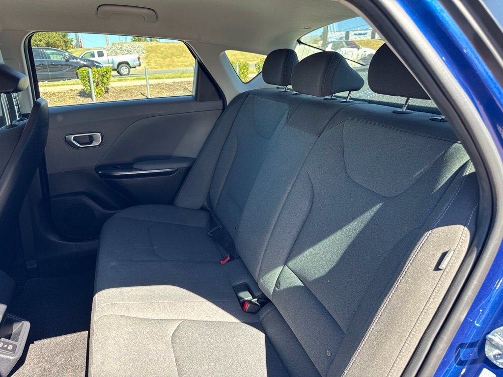 Used 2025 Kia K4 FWD image 25