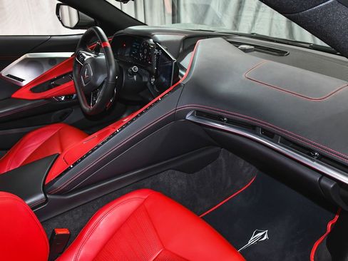 Used 2022 Chevrolet Corvette Stingray Preferred Cpe w/ Z51 Performance Package RWD image 56
