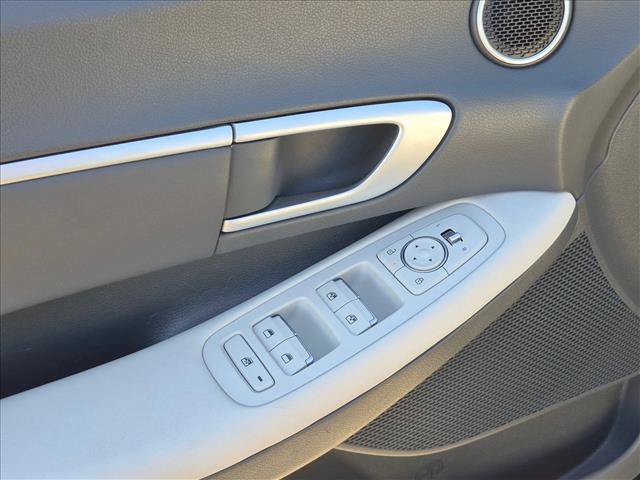 Used 2025 Hyundai Sonata SEL FWD image 11