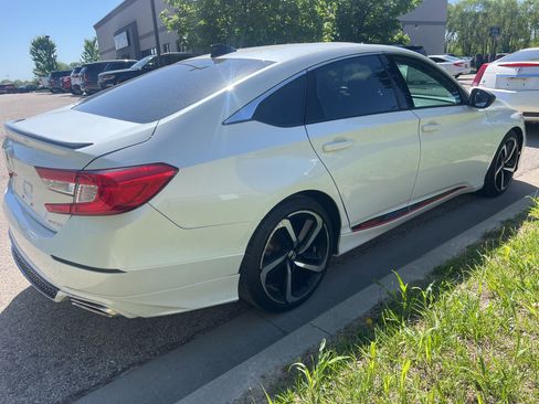 Used 2022 Honda Accord Sport image 5