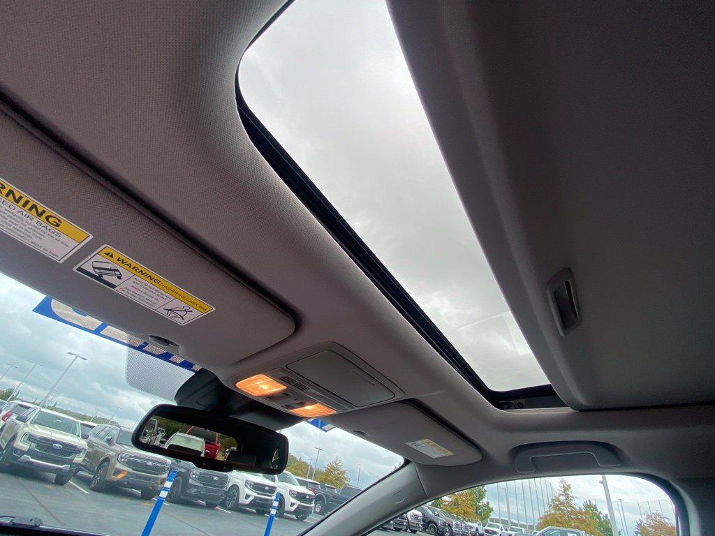 Used 2022 Honda CR-V Touring image 22