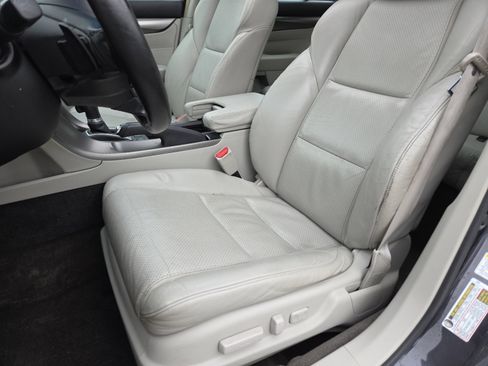 Used 2012 Acura TL w/ Technology Package FWD image 28