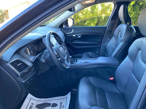 Used 2020 Volvo XC90 T6 Momentum image 28