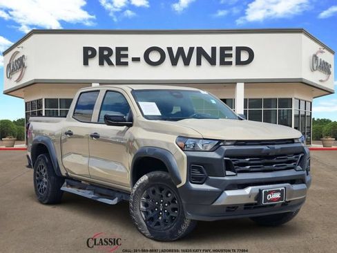 Used 2023 Chevrolet Colorado Trail Boss w/ Advanced Trailering Package AWD/4WD image 1