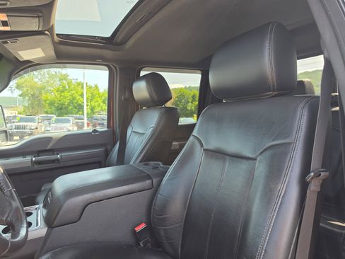 Used 2016 Ford F350 Lariat w/ Lariat Ultimate Package AWD/4WD image 13