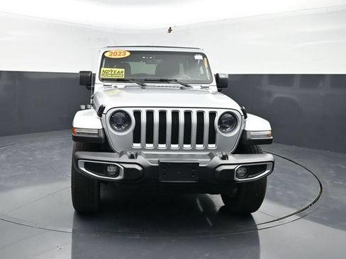 Used 2023 Jeep Wrangler Unlimited Sahara w/ LED Lighting Group AWD/4WD image 2