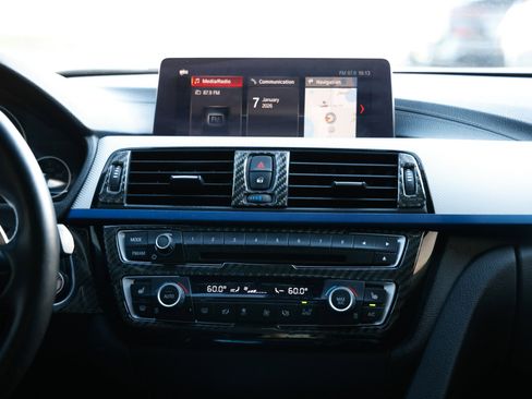 Used 2018 BMW 340i xDrive Sedan w/ Premium Package image 41