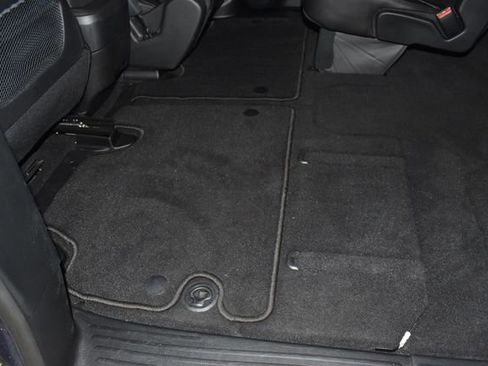 Certified 2025 Chrysler Pacifica Select image 35