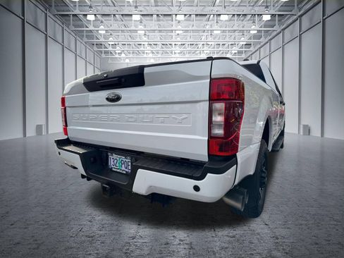 Used 2022 Ford F350 XLT w/ Black Appearance Package AWD/4WD image 17
