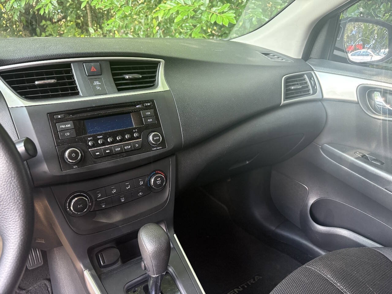 Used 2017 Nissan Sentra S FWD image 8