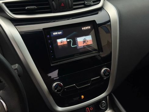 Used 2018 Nissan Murano SV image 34