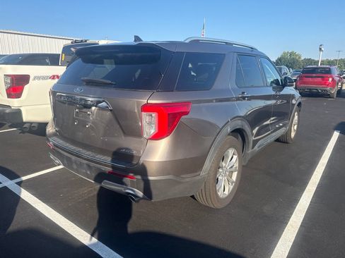Used 2021 Ford Explorer Limited AWD/4WD image 6