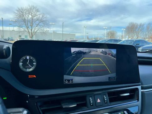 Used 2022 Lexus ES 350 w/ Premium Package image 19