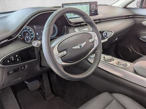 Used 2023 Genesis GV70 2.5T w/ Select Package image 10