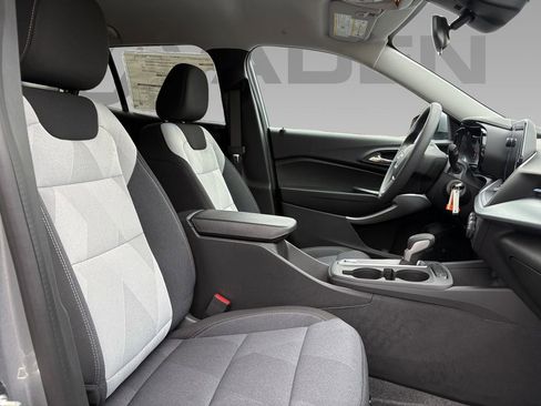 New 2026 Chevrolet Trax LS w/ LS Convenience Package image 9