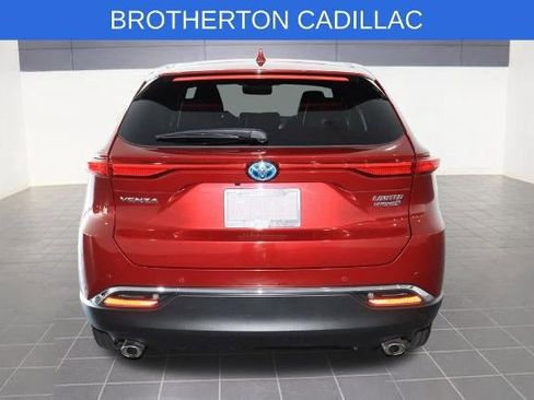 Used 2022 Toyota Venza Limited AWD/4WD image 4