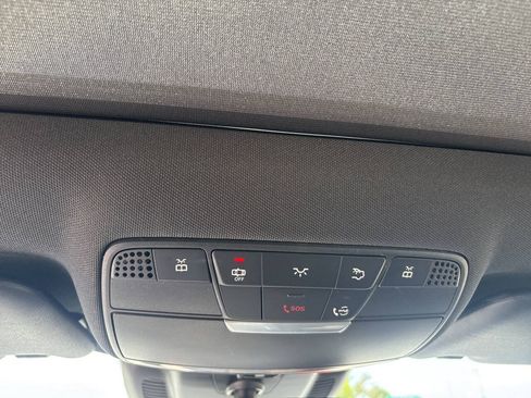 Used 2020 Mercedes-Benz E 350 Sedan image 39