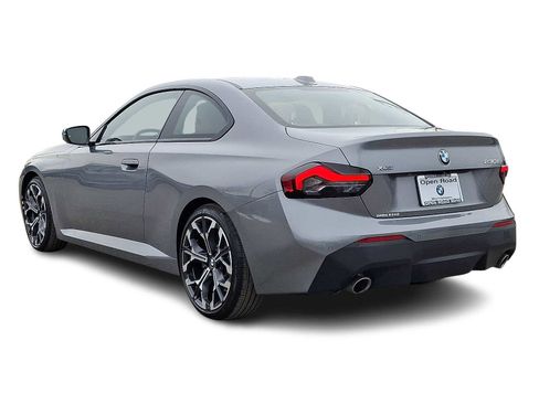 Used 2025 BMW 230i xDrive Coupe w/ M Sport Package image 4