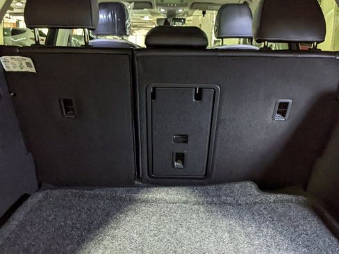 New 2026 Volkswagen Taos SE image 28