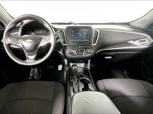 Used 2017 Chevrolet Malibu LS image 13