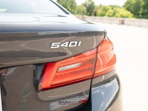 Used 2018 BMW 540i xDrive image 50